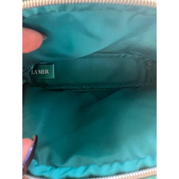 LA MER turquoise brand new cosmetic makeup bag with BRAND NEW Dior Nail Polish - Picture 4 of 7